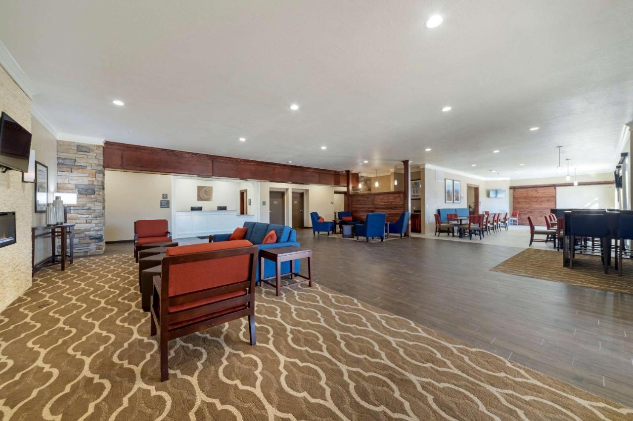 Comfort Inn & Suites Harrah Choctaw Ngoại thất bức ảnh